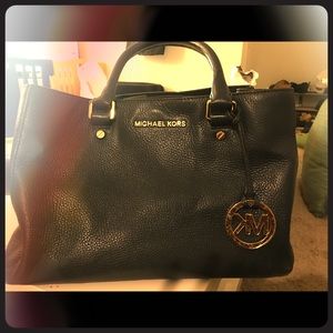 MK many handbag